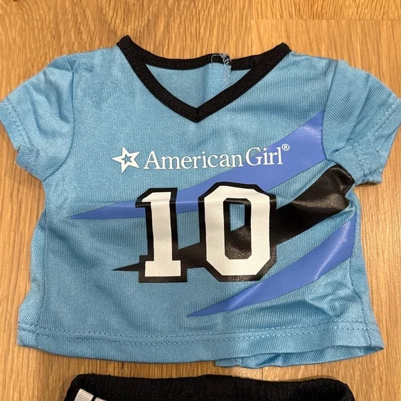 American Girl Soccer Doll Outfit and accessories - Picture 2 of 4